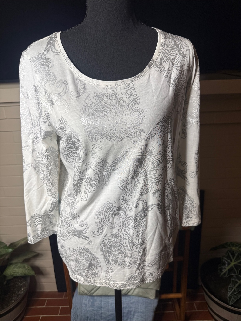 Chico's White Long-Sleeve Scoop Neck Top with Gray Paisley